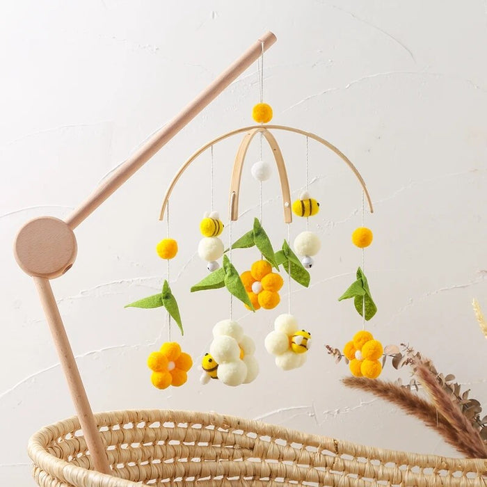 Flower Crib Mobile - Cozy Nursery