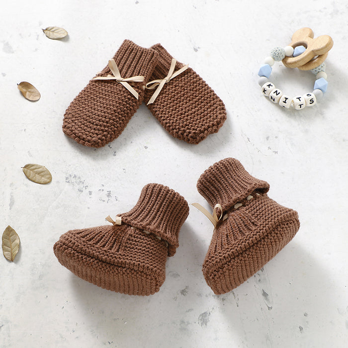 Knitted Newborn Boots Mitten Set - Cozy Nursery