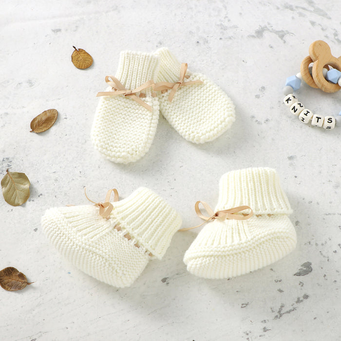 Knitted Newborn Boots Mitten Set - Cozy Nursery