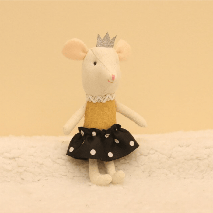 Mouse dollhouse