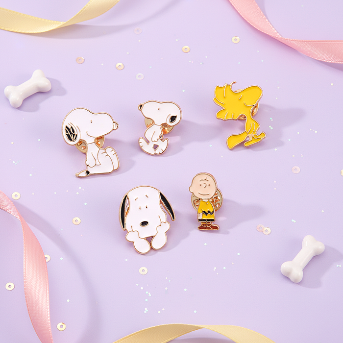 Peanuts Snoopy Enamel Pin