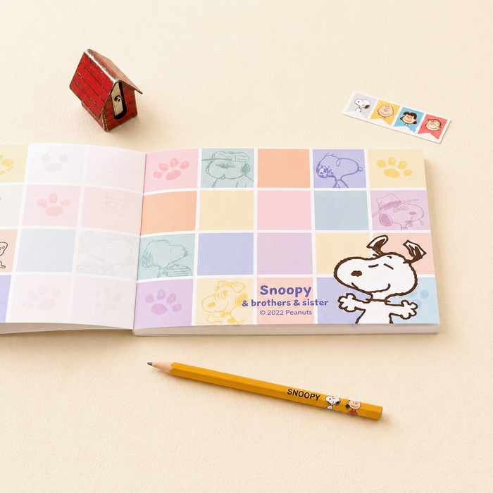 Peanuts Snoopy Memo Pad - Snoopy & Family - Collector's Edition