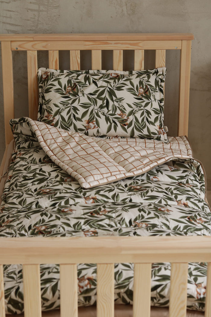 SLEEPING BAG WITH PILLOW WOODLAND