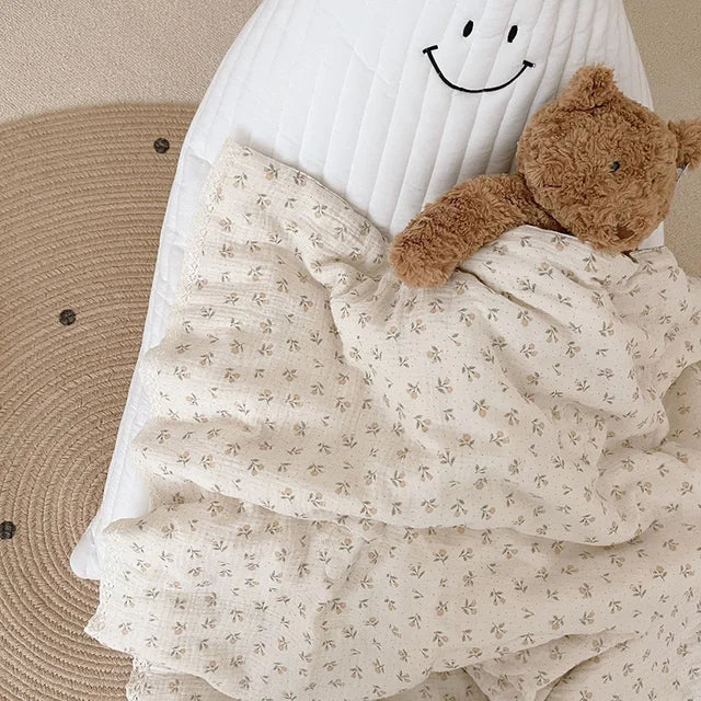 Vintage Flower Crib Bedding and Pillow Set - Cozy Nursery
