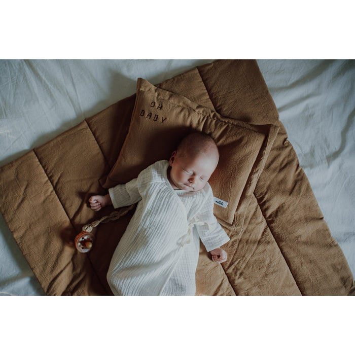 WASHED COTTON PILLOW "OH BABY" - Cozy Nursery